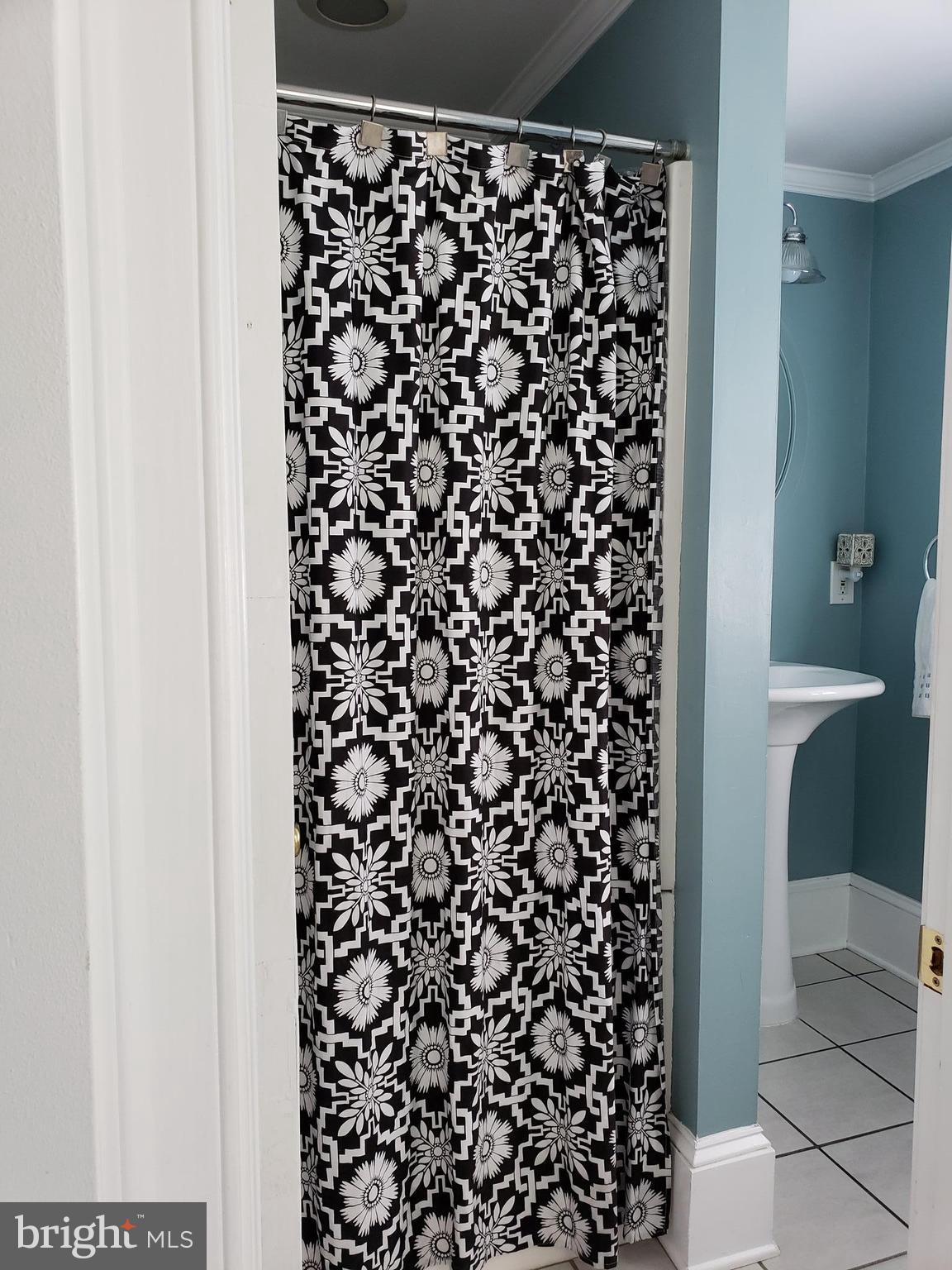 32 Childs Road Elkton, MD 21921 - Photo 8 of 25 1st Floor Bathroom View II