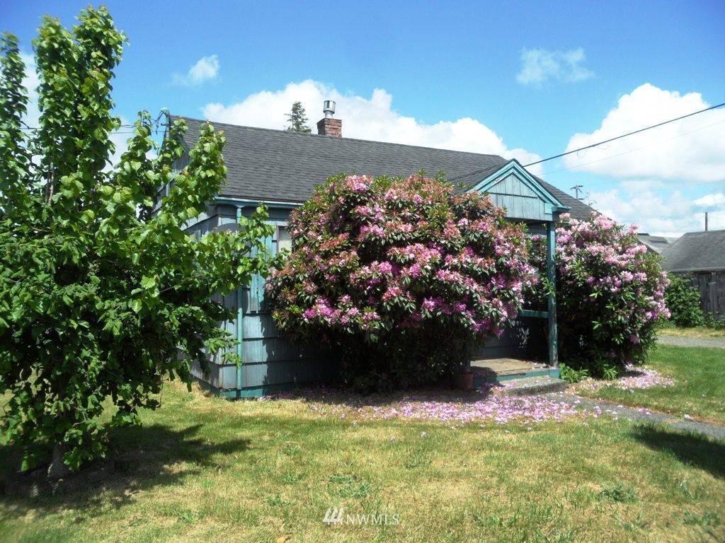 214 E Street Cosmopolis, WA 98537 - Photo 2 of 23 Gallery Image 2