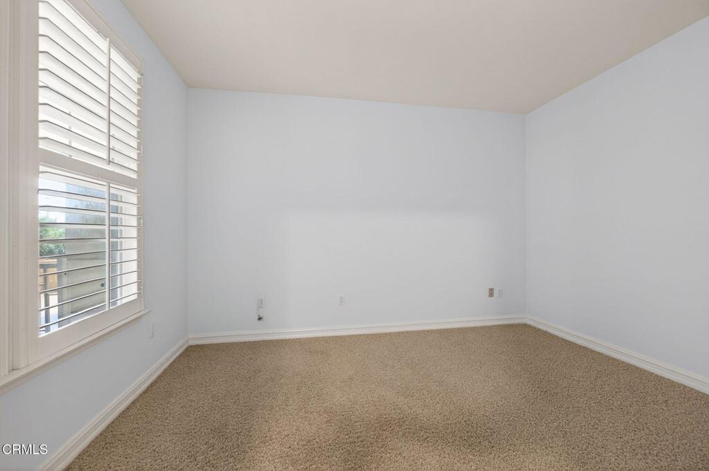 1423 Windshore Way Oxnard, CA 93035 - Photo 48 of 64 an empty room with a window
