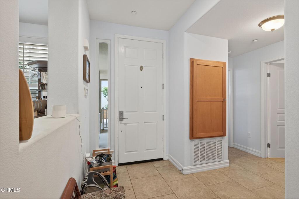 1423 Windshore Way Oxnard, CA 93035 - Photo 8 of 64 20