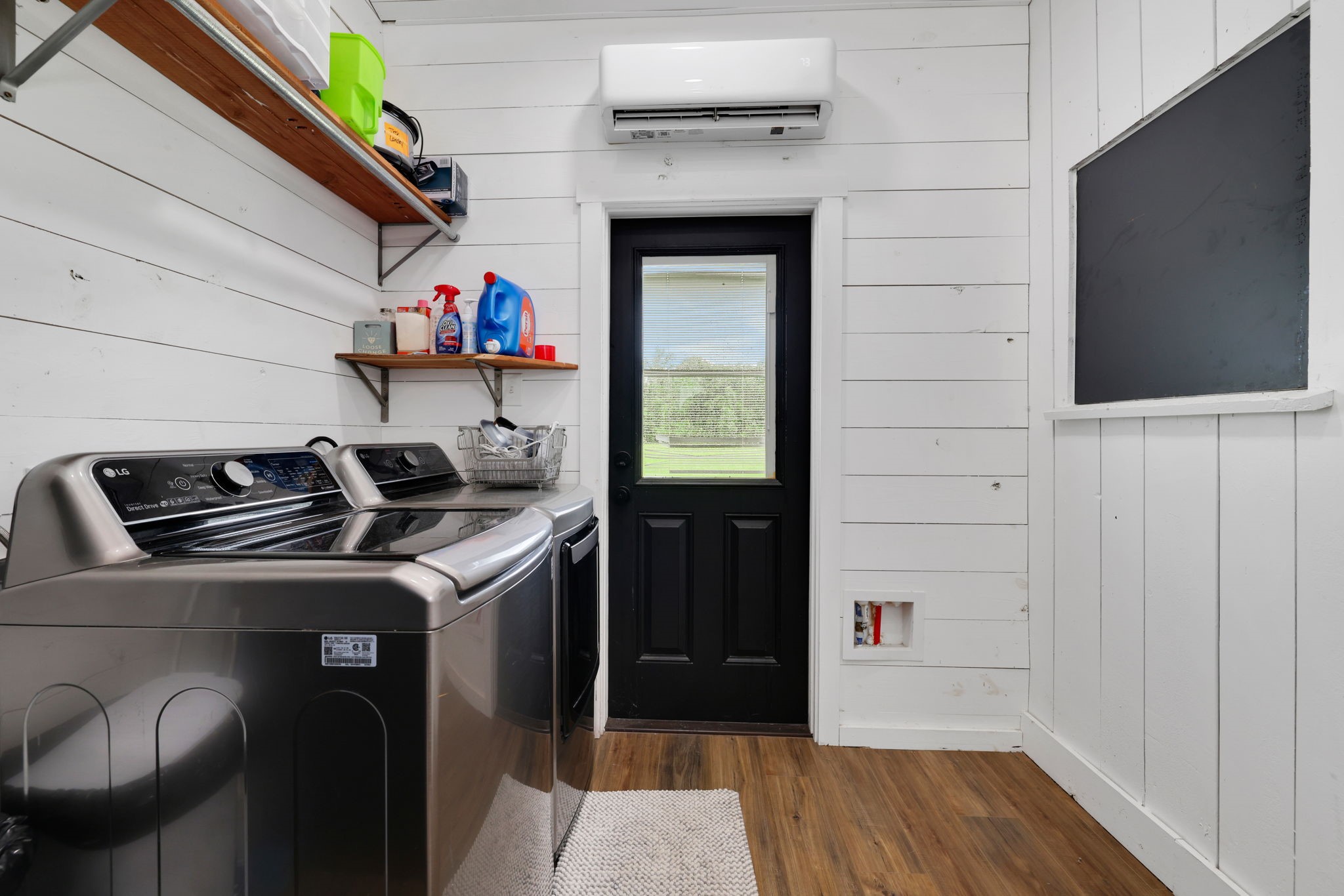 133 Timber Ridge Road Liberty, TX 77575 - Photo 14 of 29 a utility room with dryer and washer