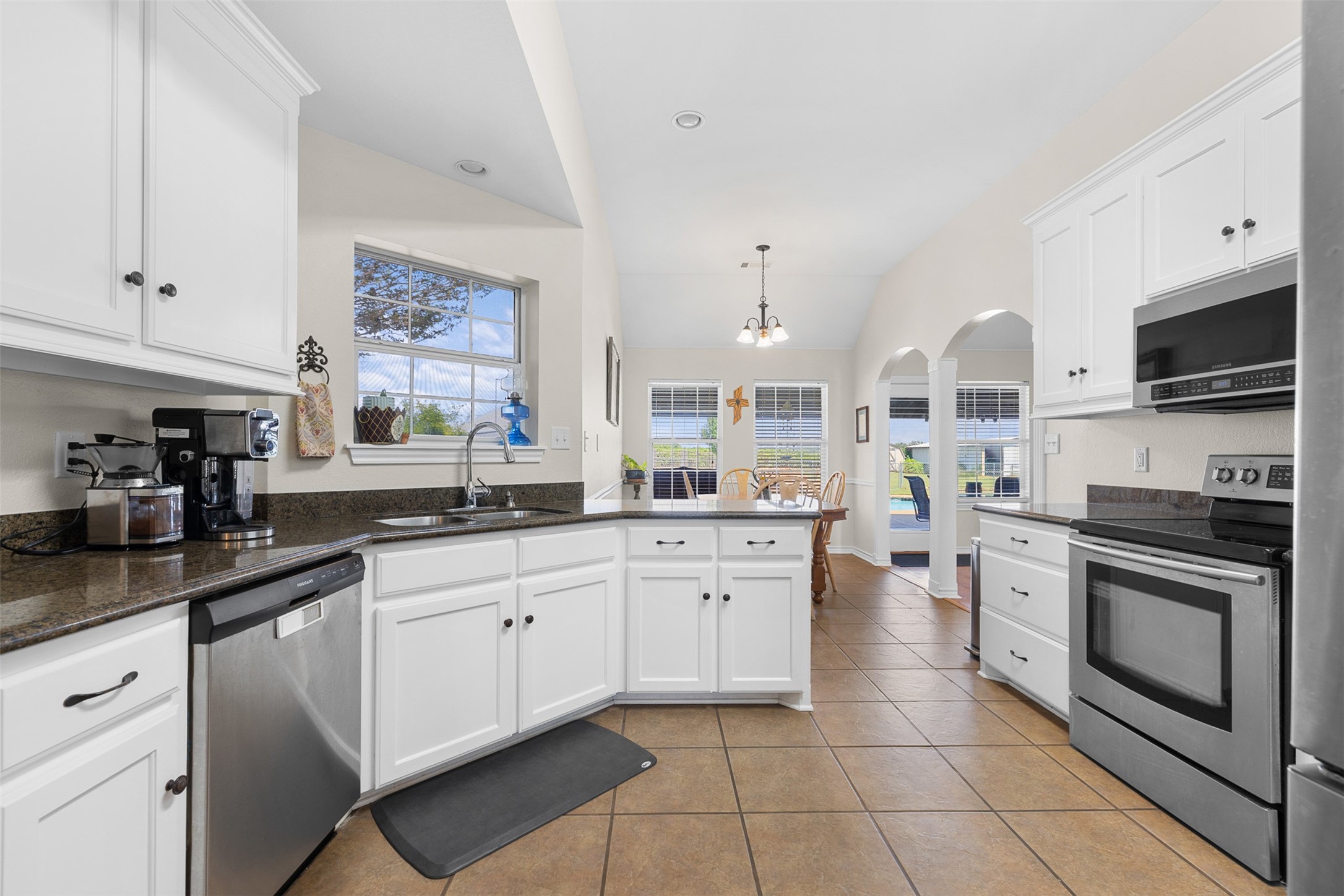 416 Cooks Lane Franklin, TX 77856 - Photo 12 of 23