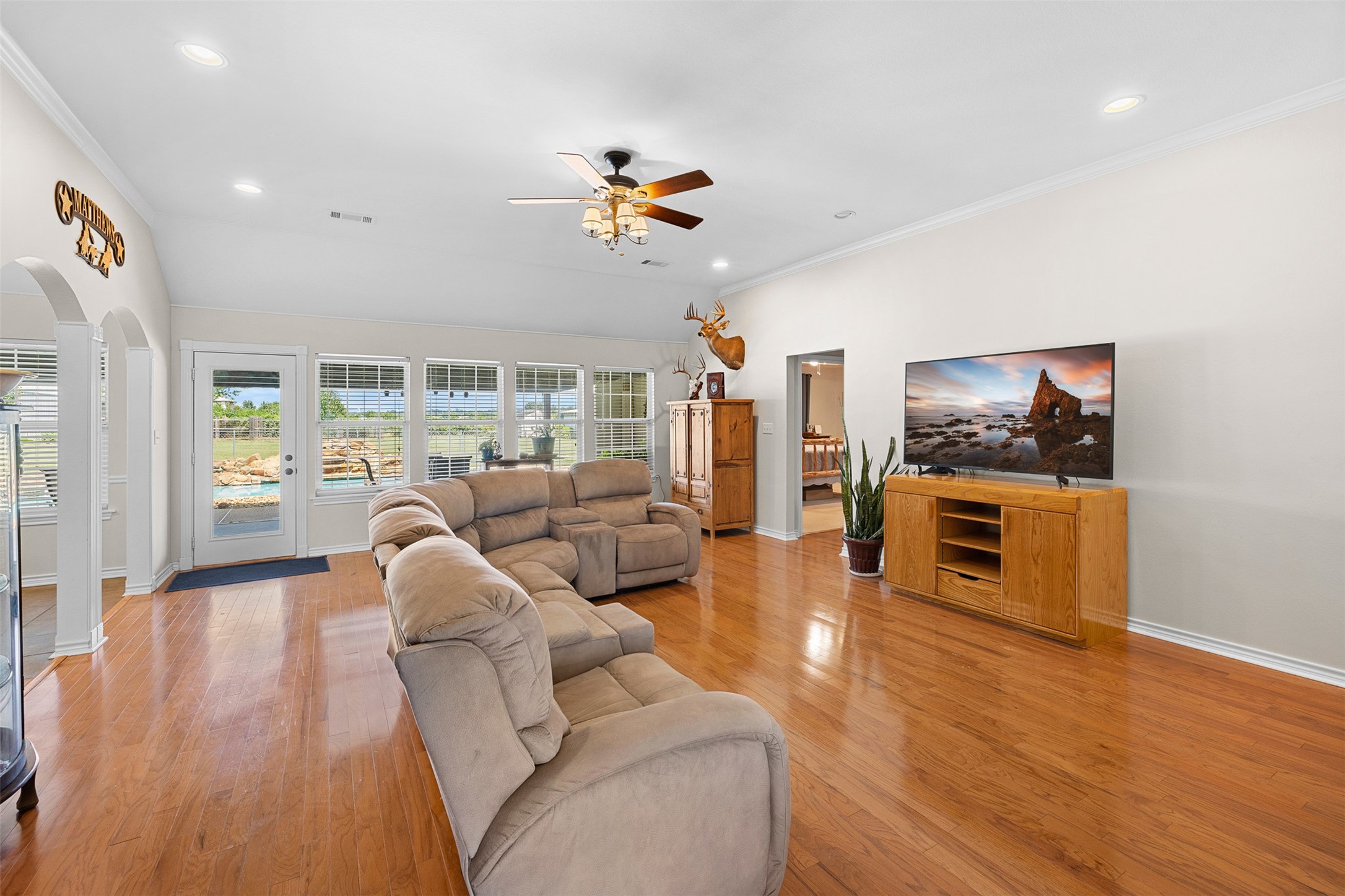 416 Cooks Lane Franklin, TX 77856 - Photo 6 of 23