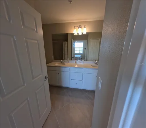 $6,000 | 17626 Gawthrop Drive, Unit 201, Bradenton, FL 34211