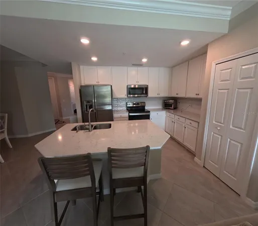 $6,000 | 17626 Gawthrop Drive, Unit 201, Bradenton, FL 34211