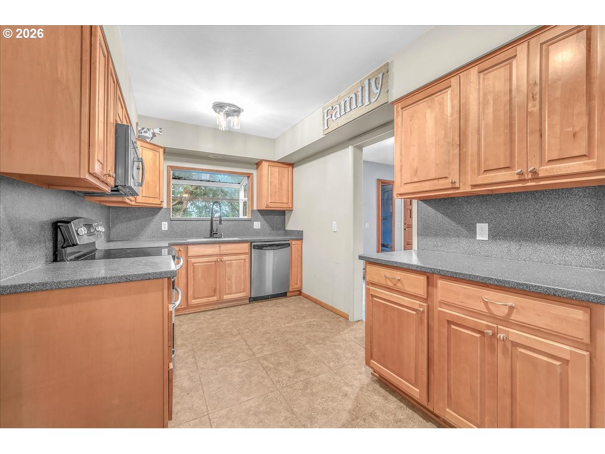34022 Tarbell Road Scappoose, OR 97056 - Photo 22 of 48