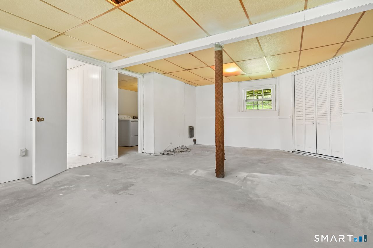 5 Kingswood Road Danbury, CT 06811 - Photo 25 of 36