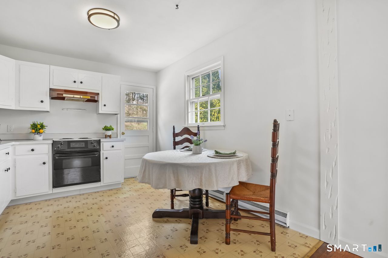 5 Kingswood Road Danbury, CT 06811 - Photo 6 of 36 Dining Area