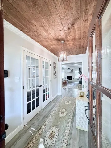 $2,500 | 7146 Bayou Forest Drive, Houston, TX 77088