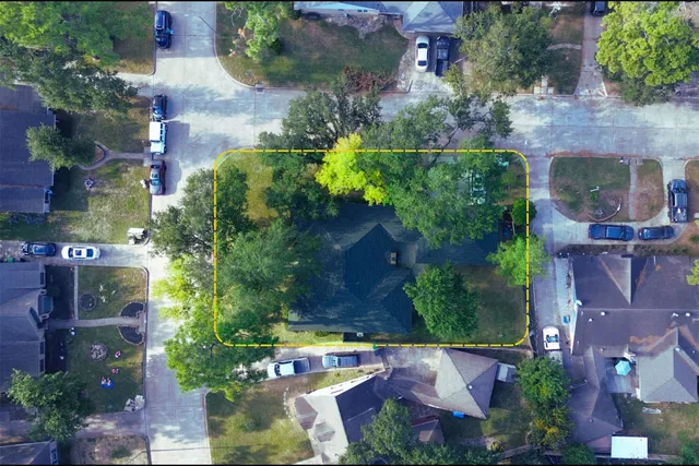 $2,500 | 7146 Bayou Forest Drive, Houston, TX 77088