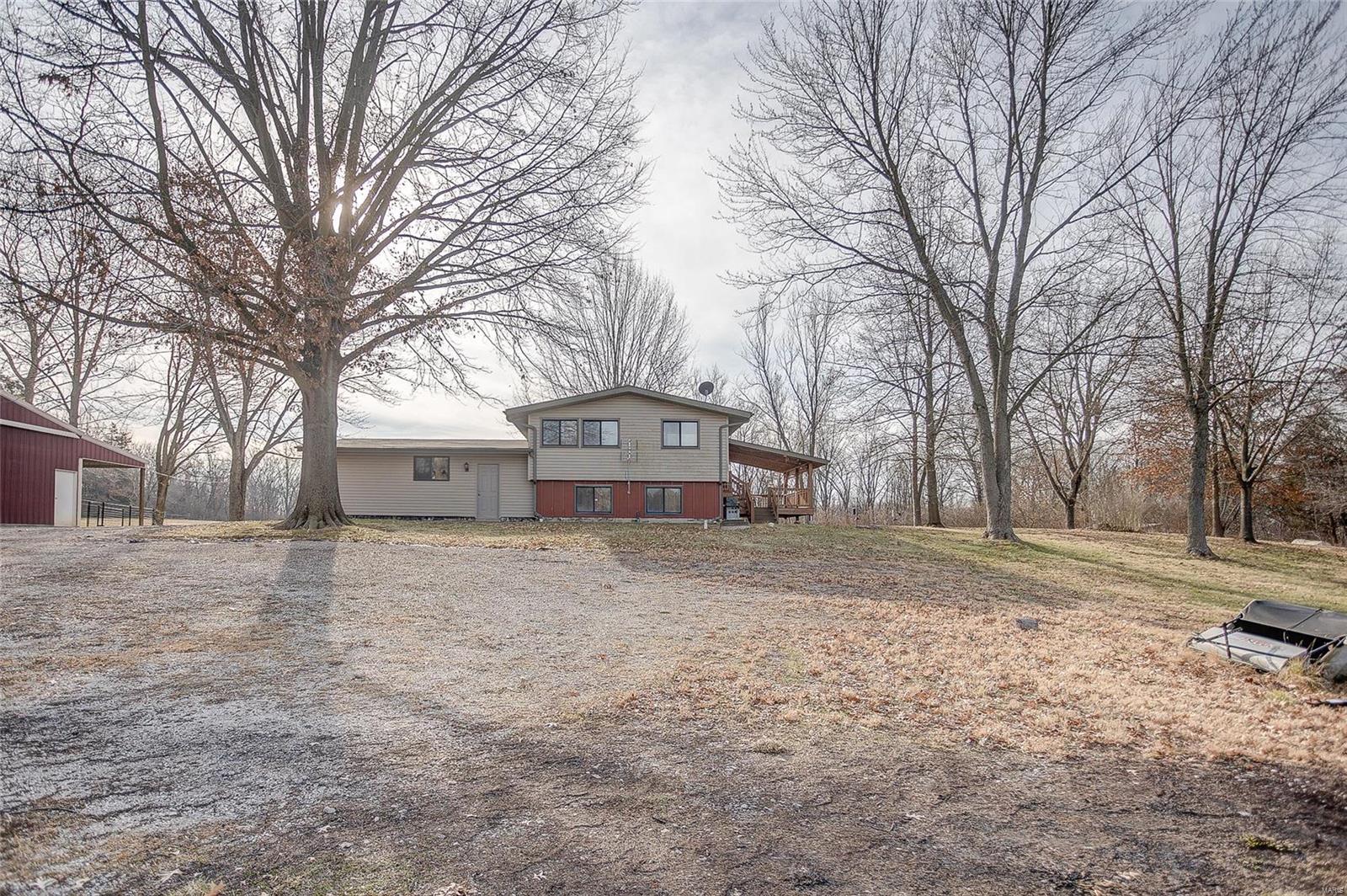 2819 Ranch Trail Road Waterloo, IL 62298 - Photo 33 of 43