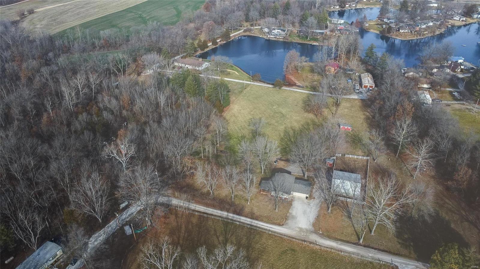 2819 Ranch Trail Road Waterloo, IL 62298 - Photo 38 of 43