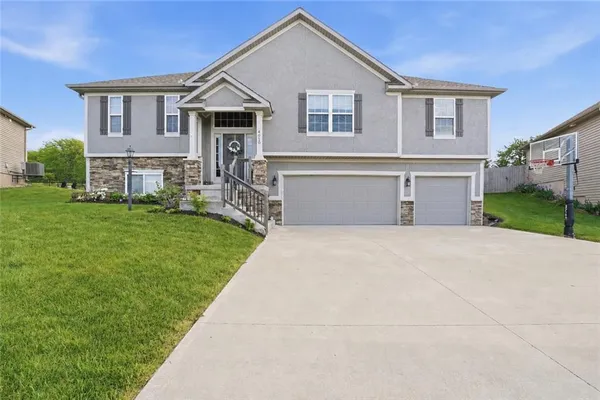 $400,000 | 4010 Stacey Way, St. Joseph, MO 64505