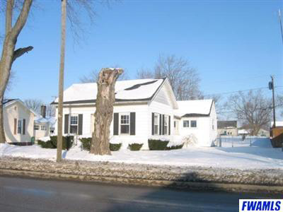 411 East Main Street Butler, IN 46721 - Photo 2 of 15