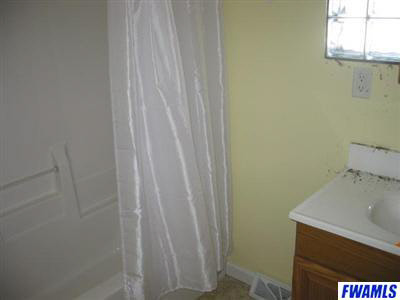 411 East Main Street Butler, IN 46721 - Photo 10 of 15