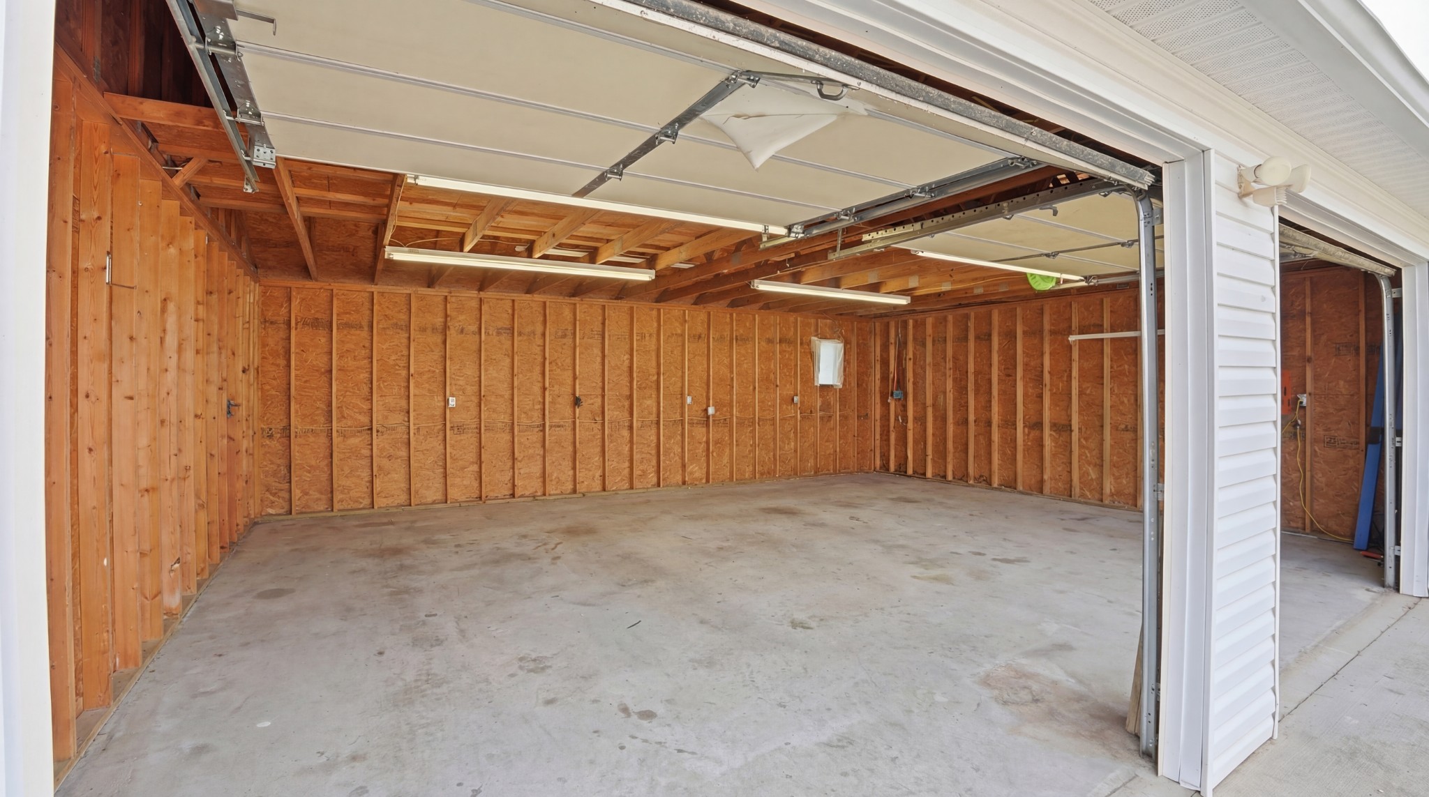 2877 Sixteenth Model Road Manchester, TN 37355 - Photo 12 of 38 a view of an empty room