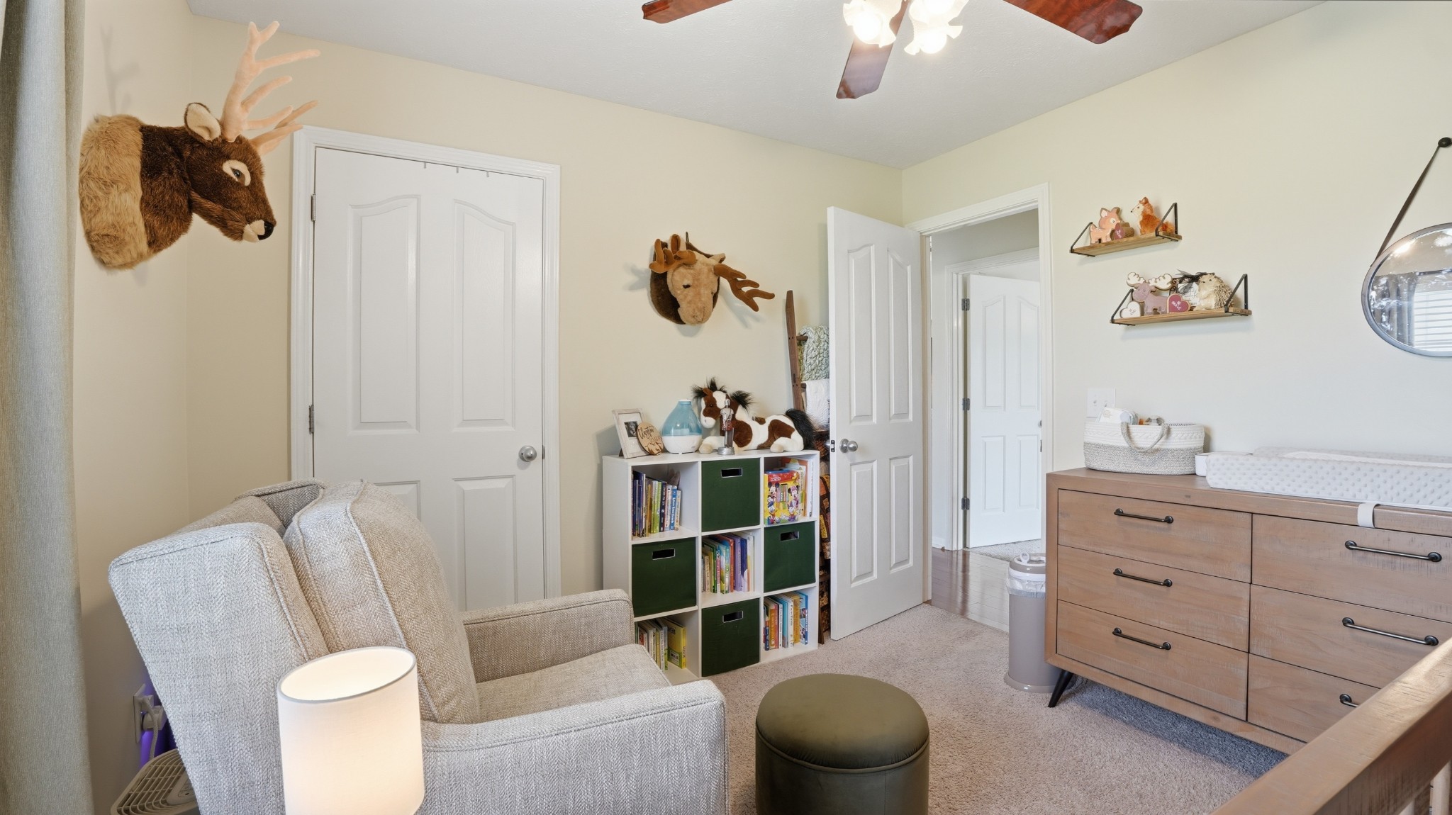 2877 Sixteenth Model Road Manchester, TN 37355 - Photo 29 of 38 a room with a couch and cabinets