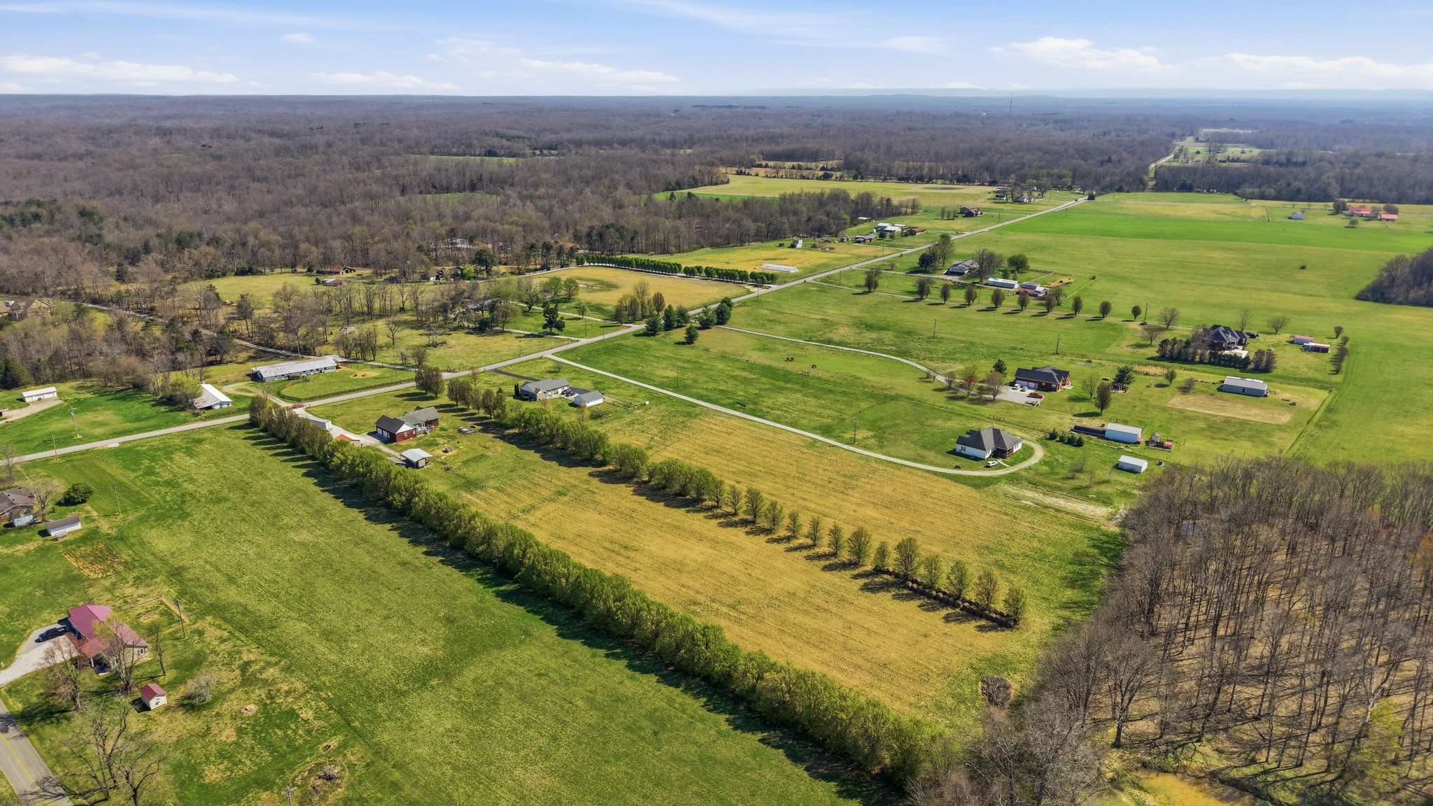 2877 Sixteenth Model Road Manchester, TN 37355 - Photo 36 of 38 a view of a city