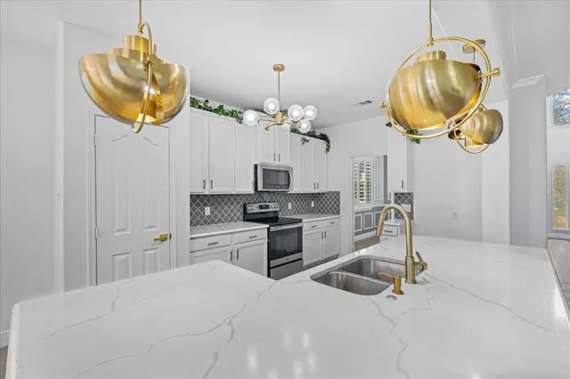 $3,000 | 1223 Mallard Creek Drive, Aubrey, TX 76227