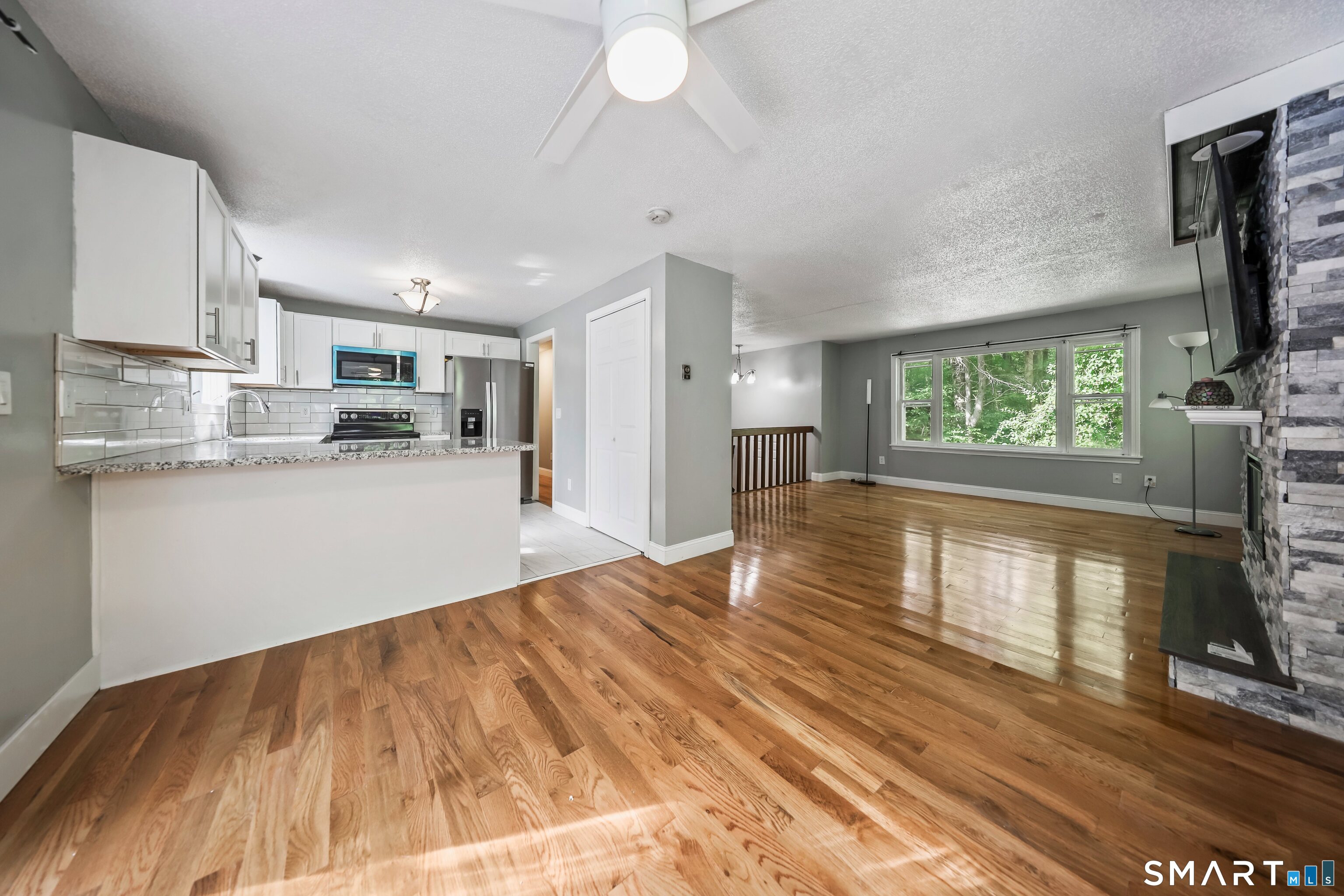 303 Babcock Road Tolland, CT 06084 - Photo 6 of 38