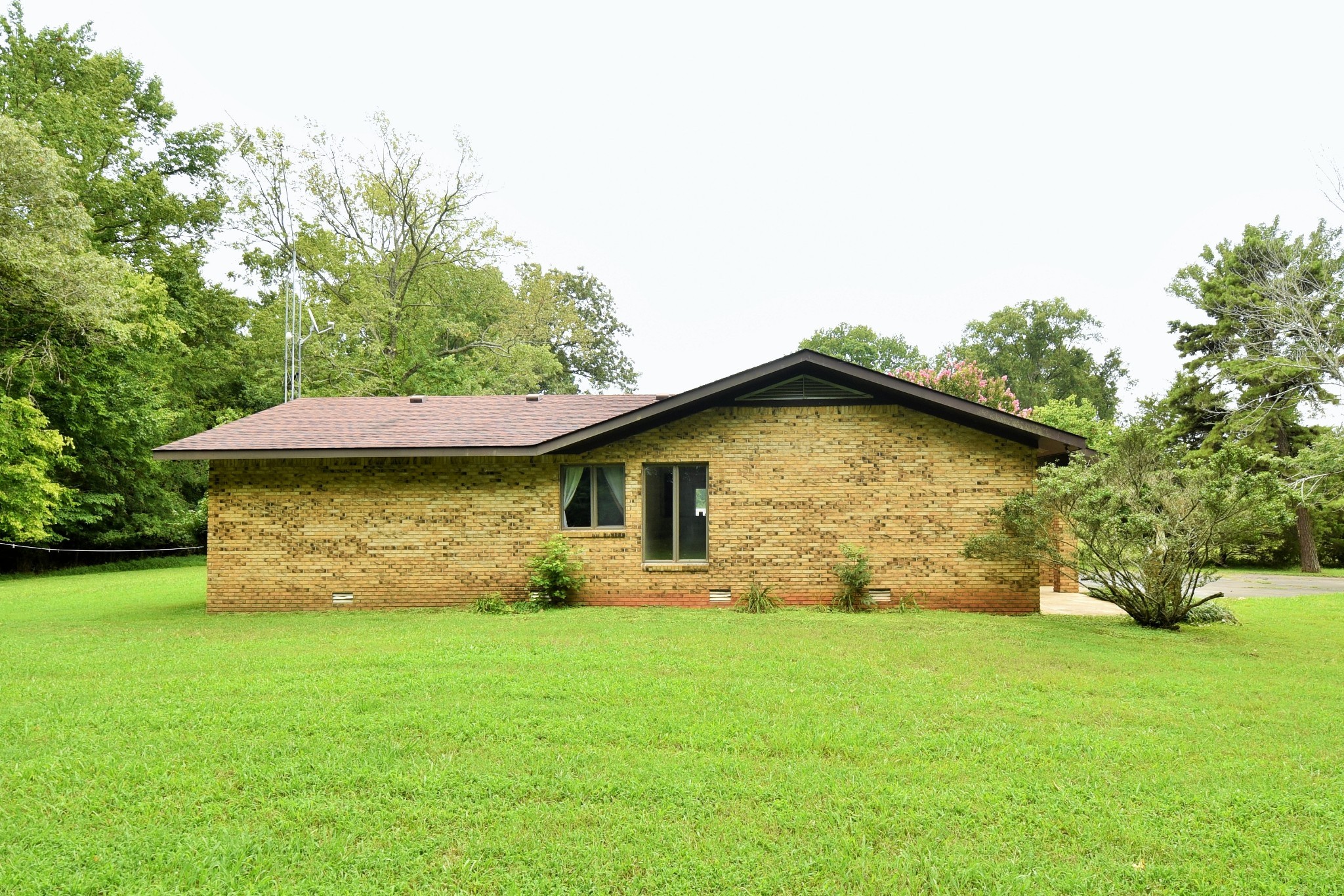 4970 Greenhaw Road Decherd, TN 37324 - Photo 3 of 34 Gallery Image 3