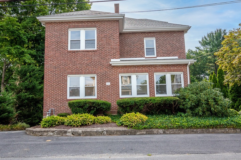 16 Lindale Avenue Dedham, MA 02026 - Photo 2 of 42