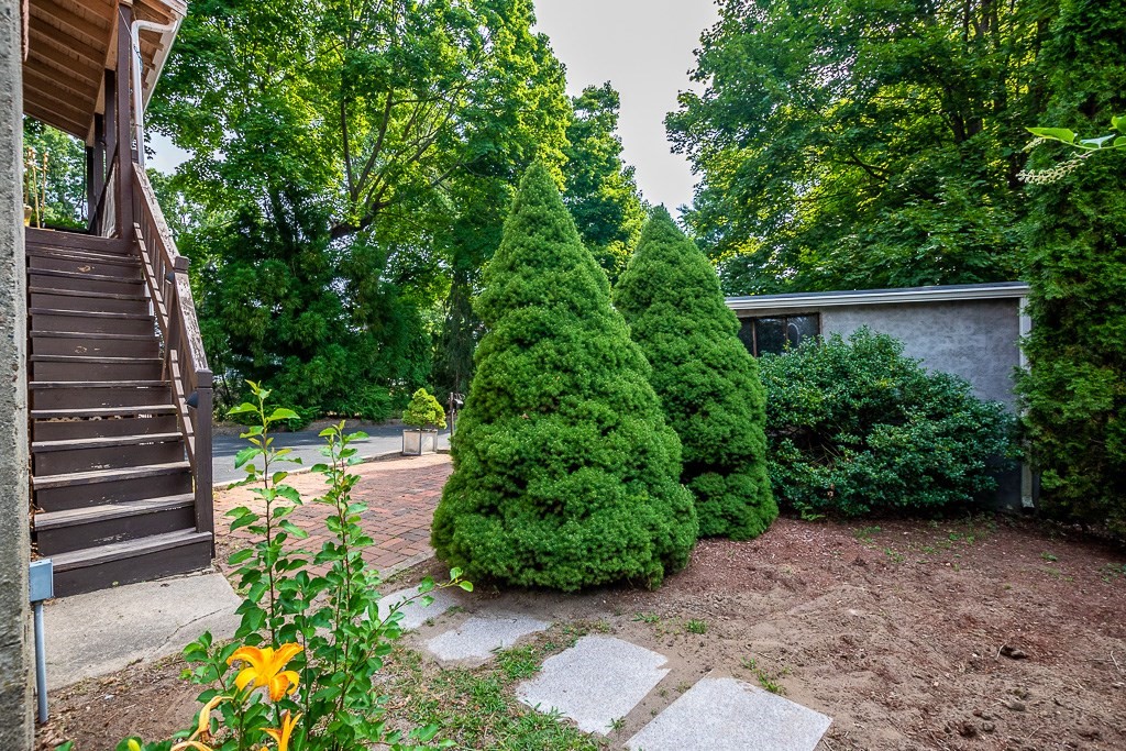 16 Lindale Avenue Dedham, MA 02026 - Photo 6 of 42