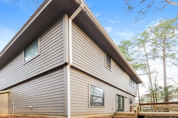 $1,750 | 612 Spruce Drive, Conroe, TX 77302