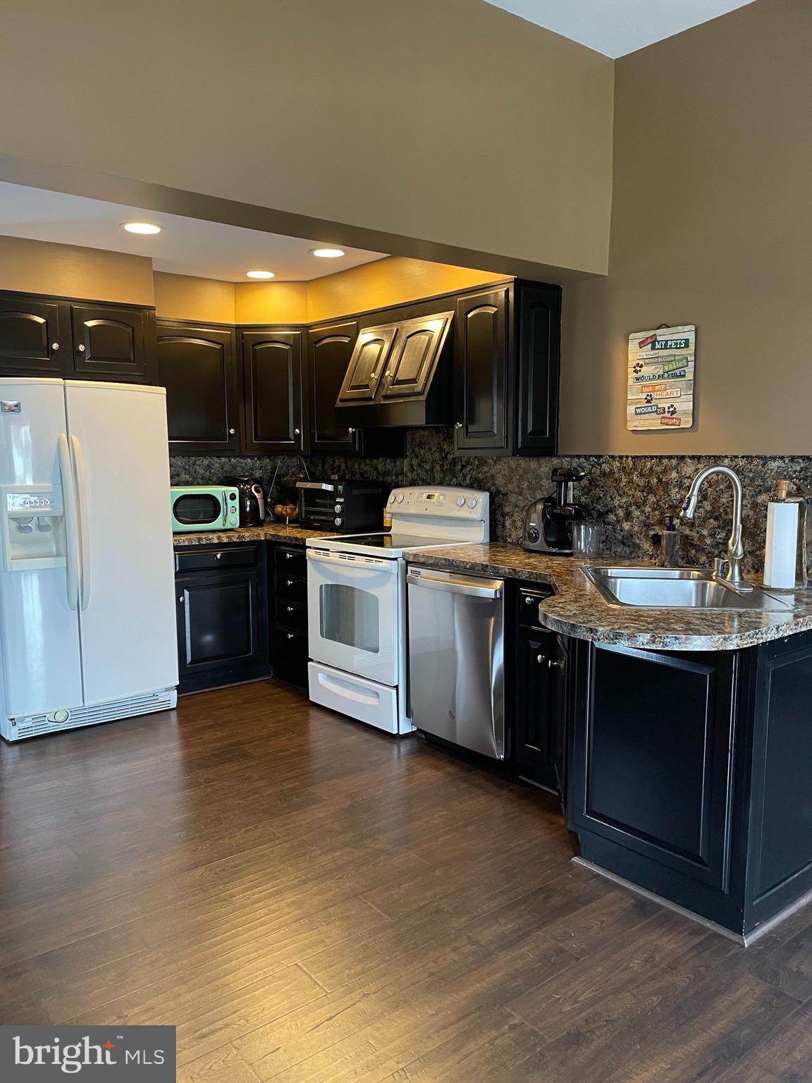 106 Harmil Road Broomall, PA 19008 - Photo 10 of 36 Gallery Image 10