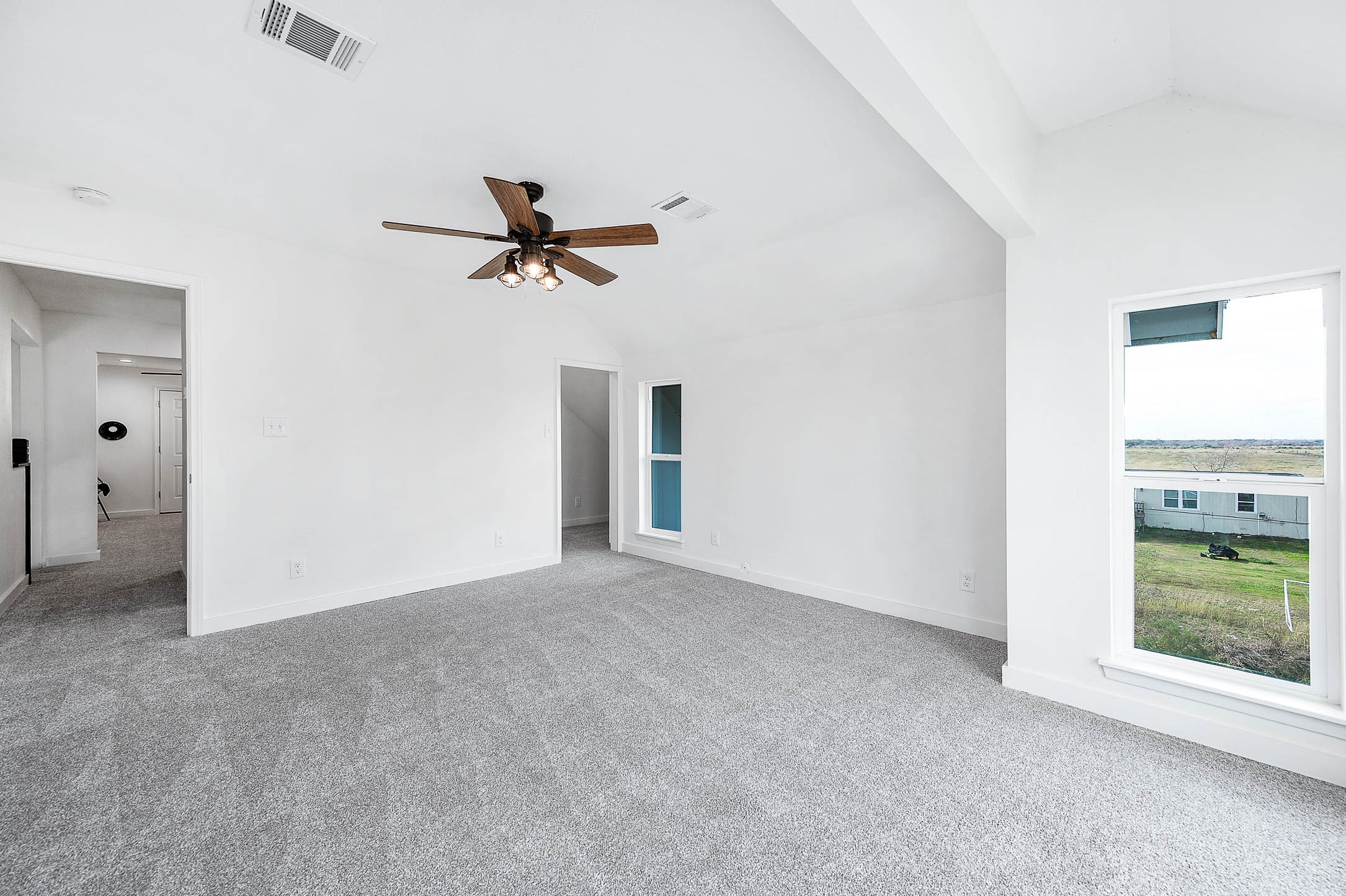 12827 Sandpiper Road Angleton, TX 77515 - Photo 25 of 42 Primary bedroom