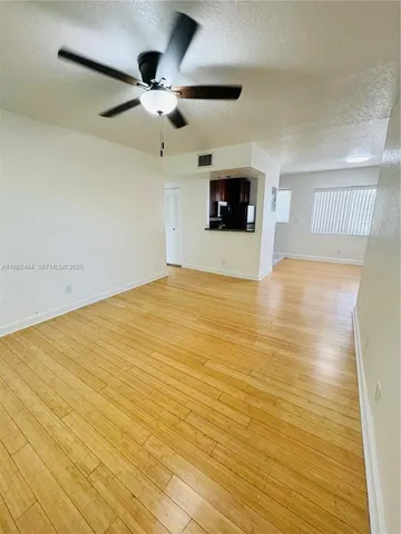 $2,390 | 350 84th Street, Unit 6, Miami Beach, FL 33141