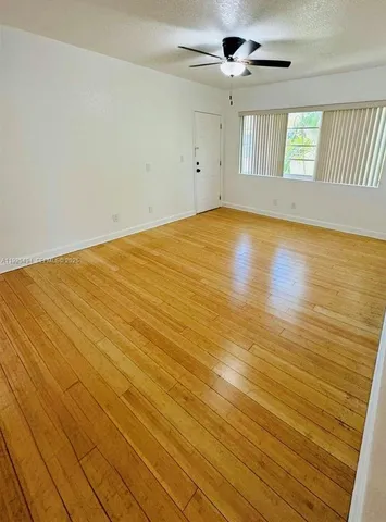 $2,390 | 350 84th Street, Unit 6, Miami Beach, FL 33141