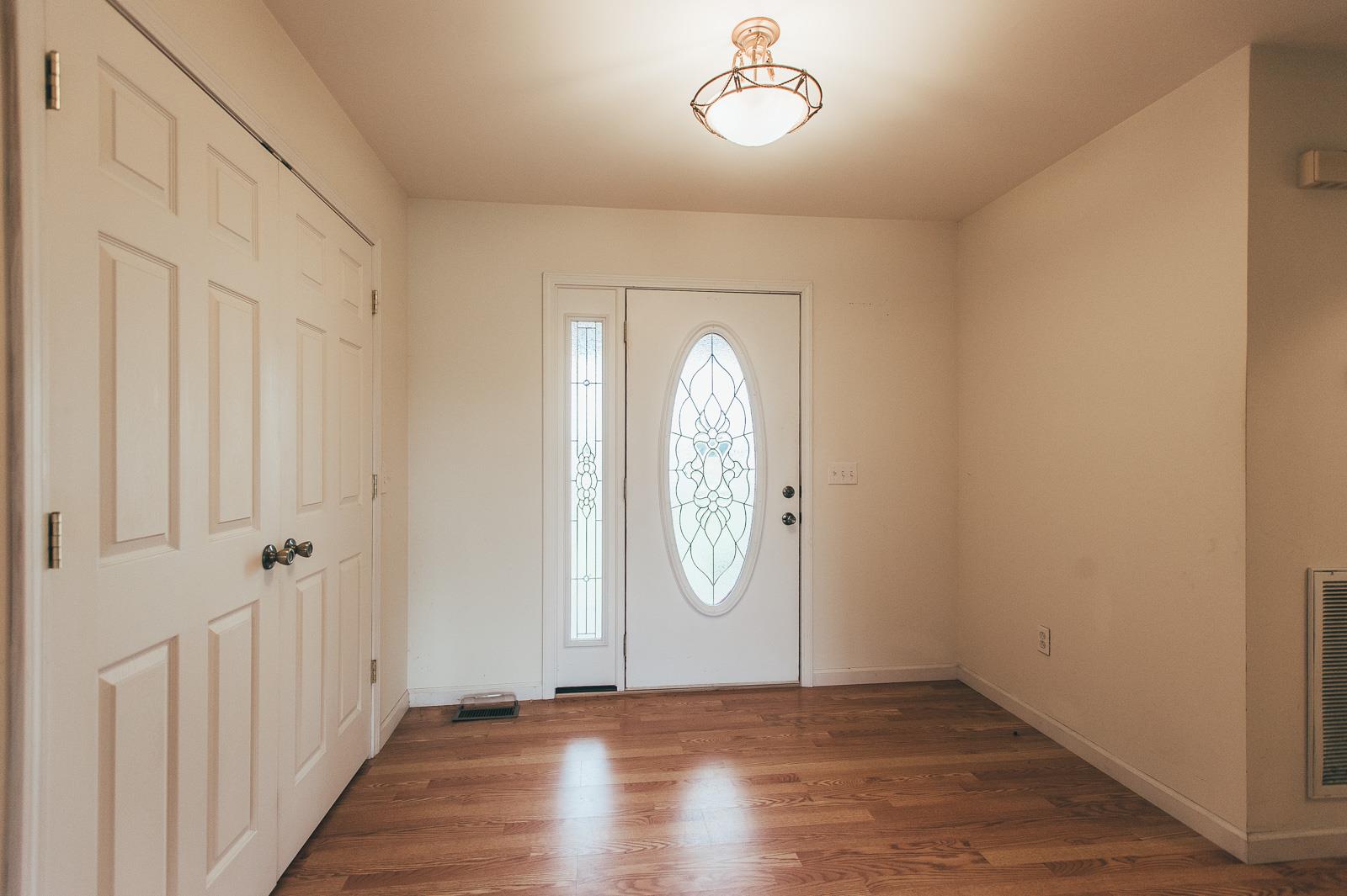 3004 Galen Road Lafayette, TN 37083 - Photo 7 of 30 Large welcoming entry.