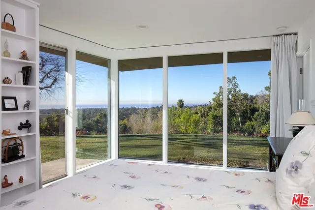 $7,975,000 | 765 North Tigertail Road, Los Angeles, CA 90049