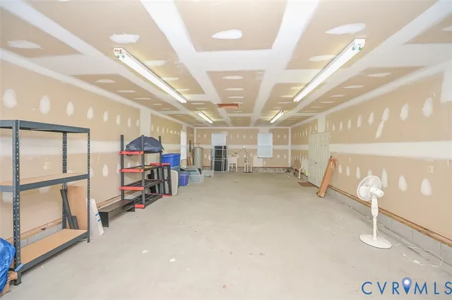 a view of a storage & utility room