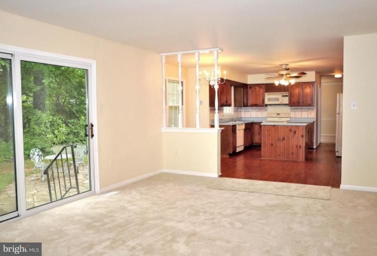 9853 Natick Road Burke, VA 22015 - Photo 12 of 24 Family Room #2