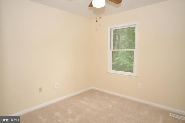 9853 Natick Road Burke, VA 22015 - Photo 15 of 24 Bedroom #3