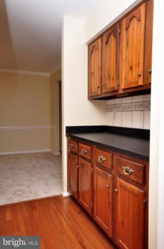 9853 Natick Road Burke, VA 22015 - Photo 7 of 24 Butler's Pantry