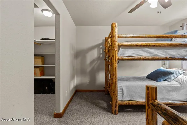 $1,000,000 | 438 Berry Hill, Cocolalla, ID 83813