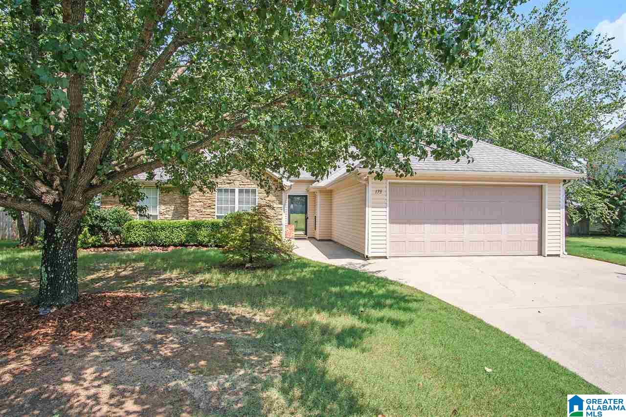173 Stonehaven Drive Pelham, AL 35124 - Photo 2 of 30