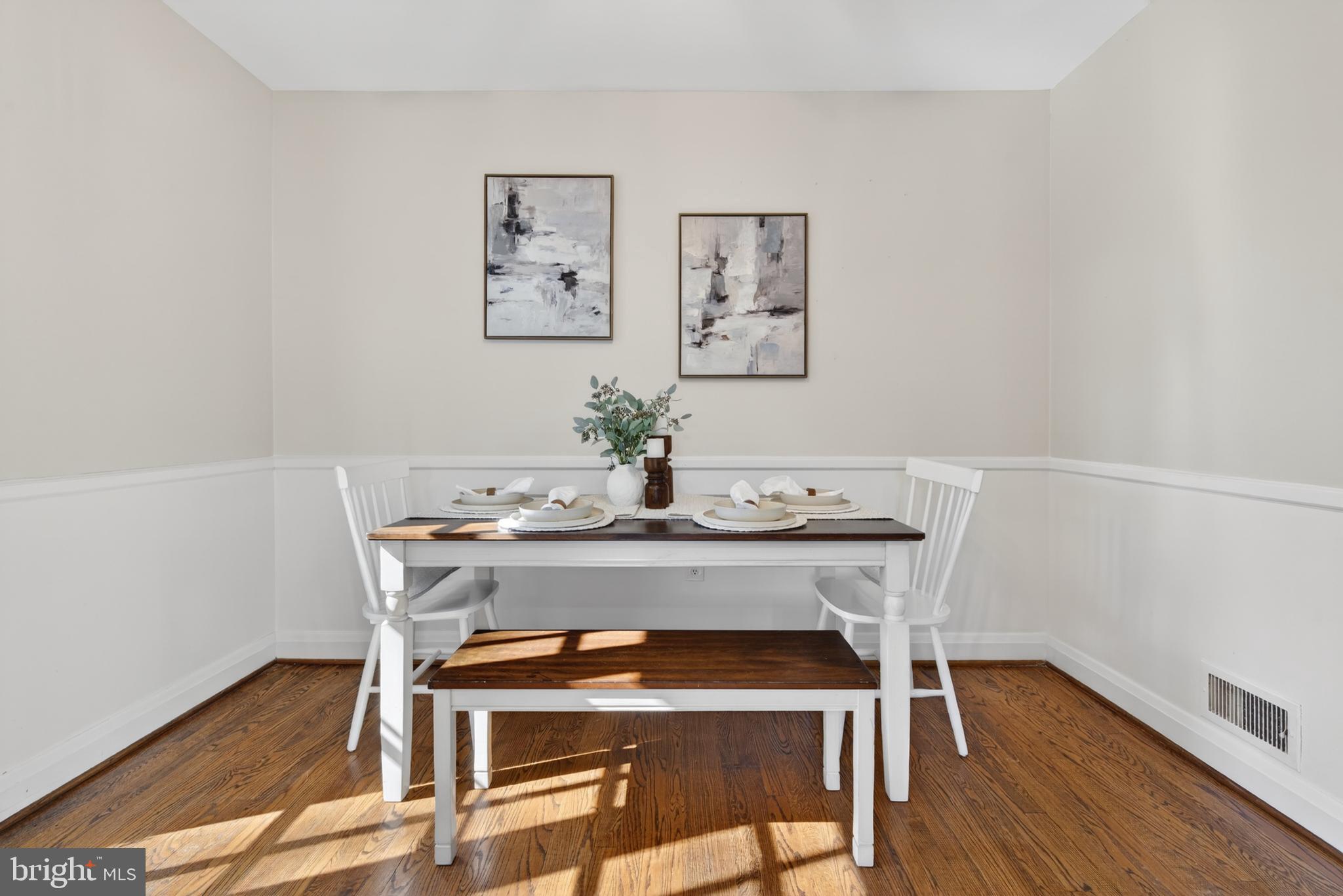 2108 Oak Lodge Road Baltimore, MD 21228 - Photo 6 of 41 Dining area
