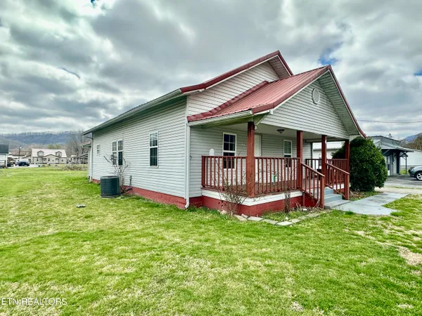 $115,000 | 921 Winchester Avenue, Middlesboro, KY 40965