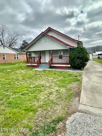 $115,000 | 921 Winchester Avenue, Middlesboro, KY 40965