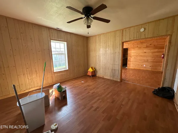 $115,000 | 921 Winchester Avenue, Middlesboro, KY 40965