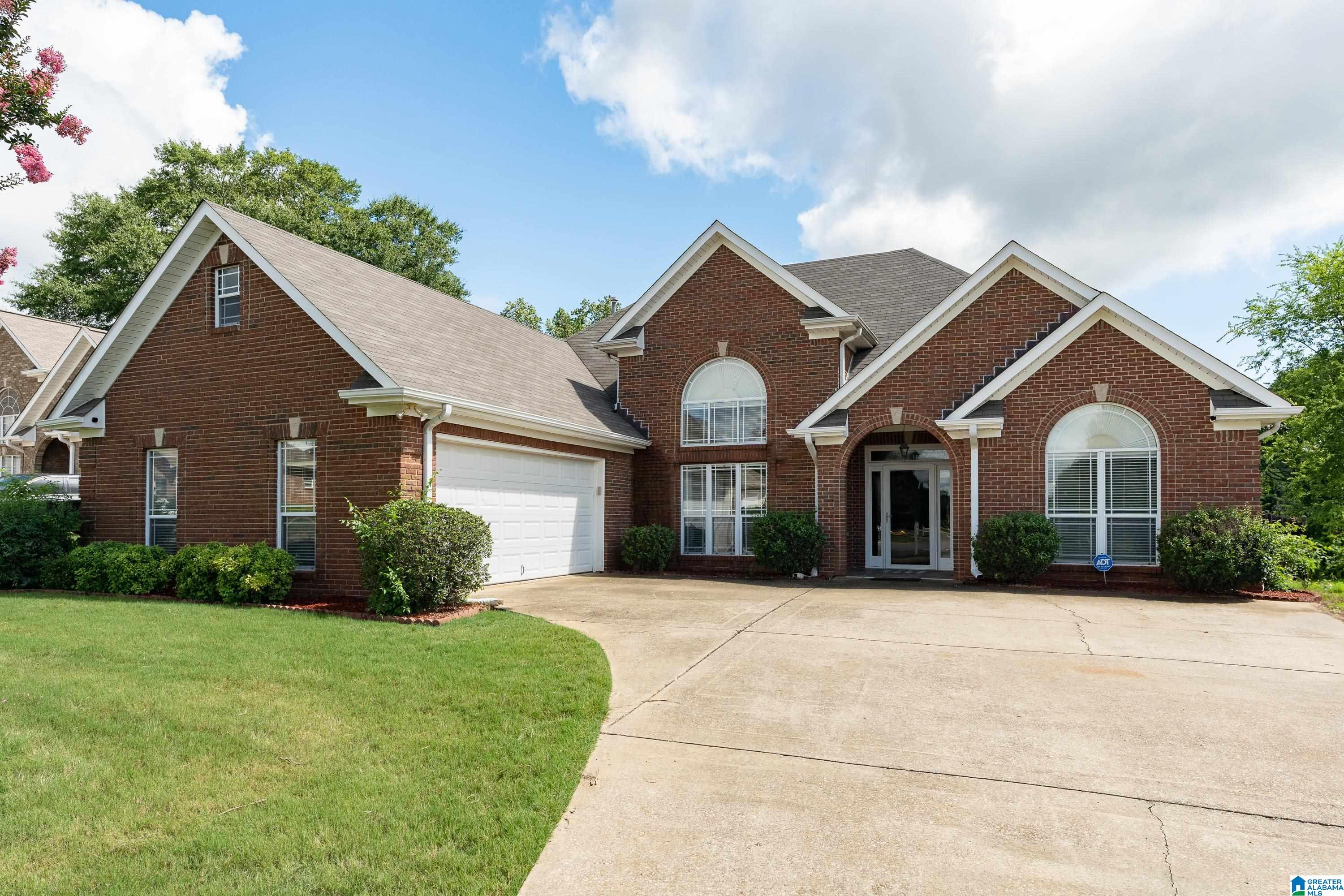 4321 Segars Cove Bessemer, AL 35022 - Photo 2 of 34