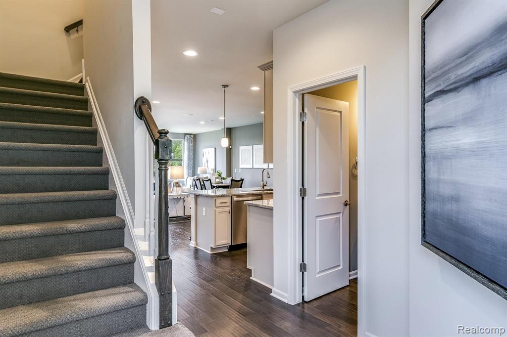 43442 Prospect Lane, Unit 2 Novi, MI 48375 - Photo 10 of 23