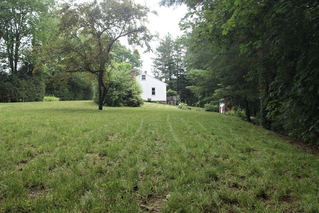 108 Partridge Hill Road Charlton, MA 01507 - Photo 4 of 30
