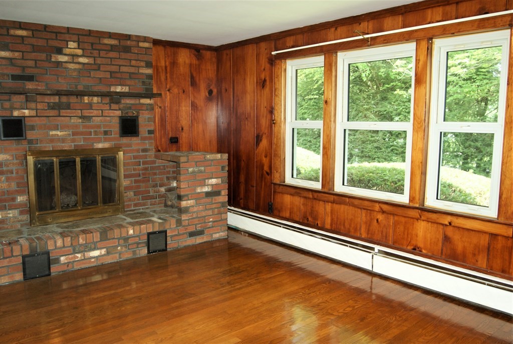 108 Partridge Hill Road Charlton, MA 01507 - Photo 6 of 30