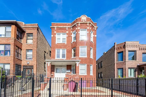 $1,800 | 1105 South Richmond Street, Unit 2, Chicago, IL 60612