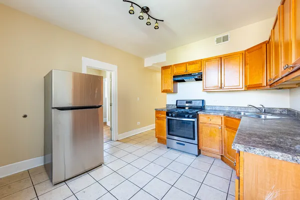 $1,800 | 1105 South Richmond Street, Unit 2, Chicago, IL 60612